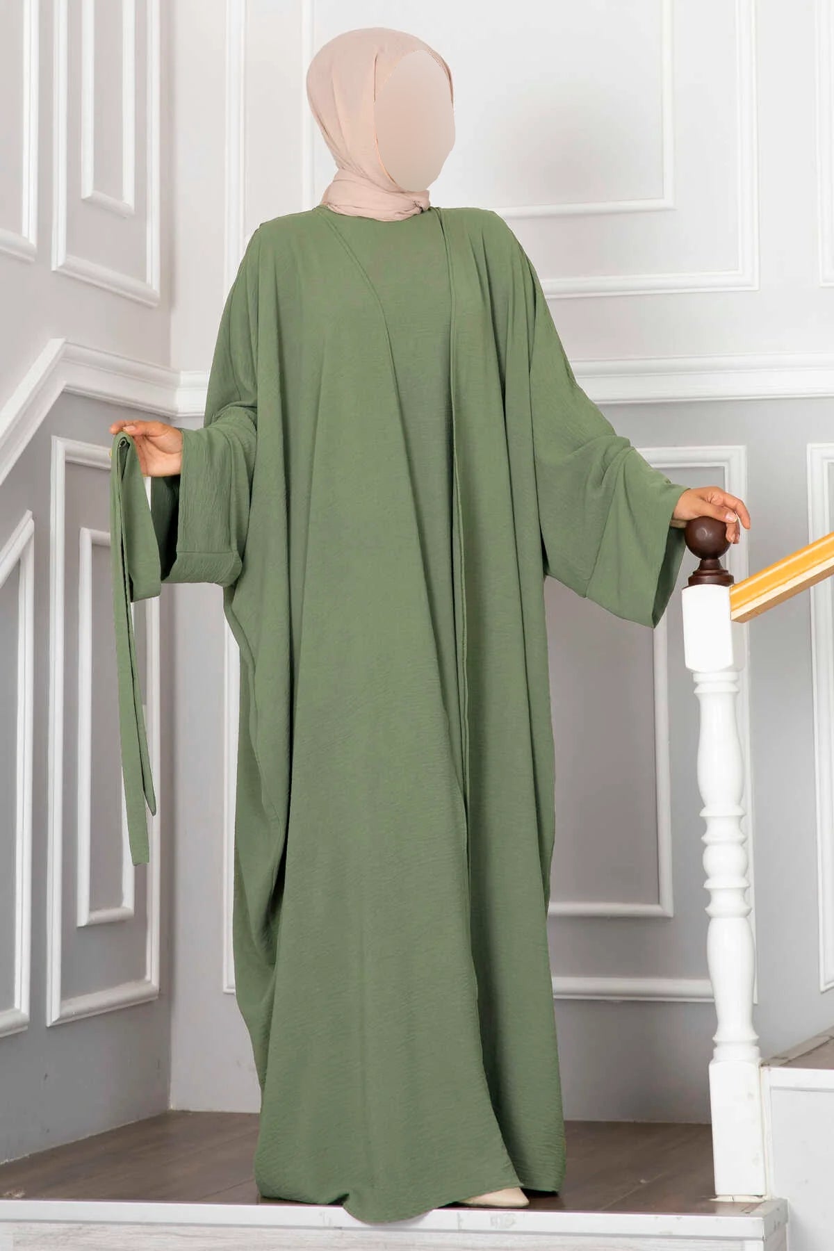 Leyli Hijab Abaya Set Minze