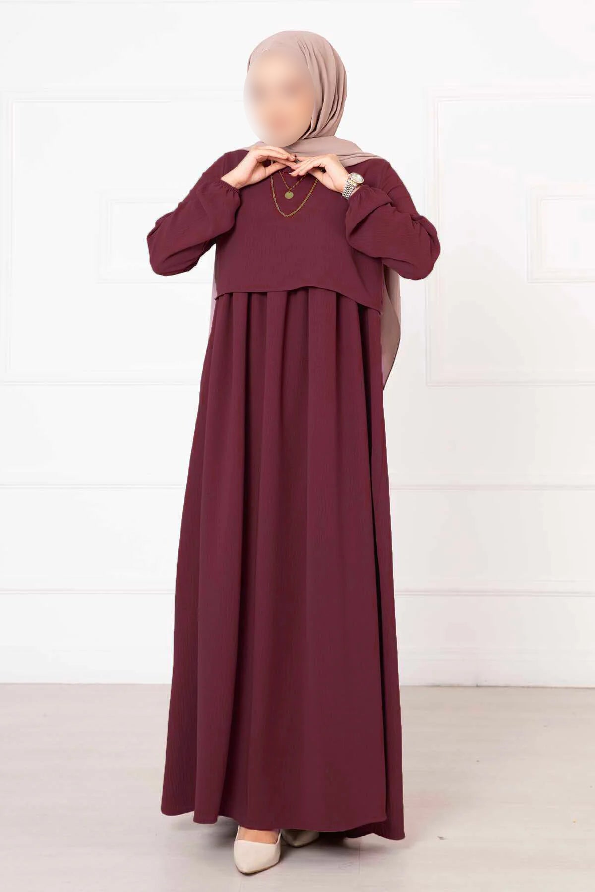 Vestido hijab estilo bolero, color rojo vino.