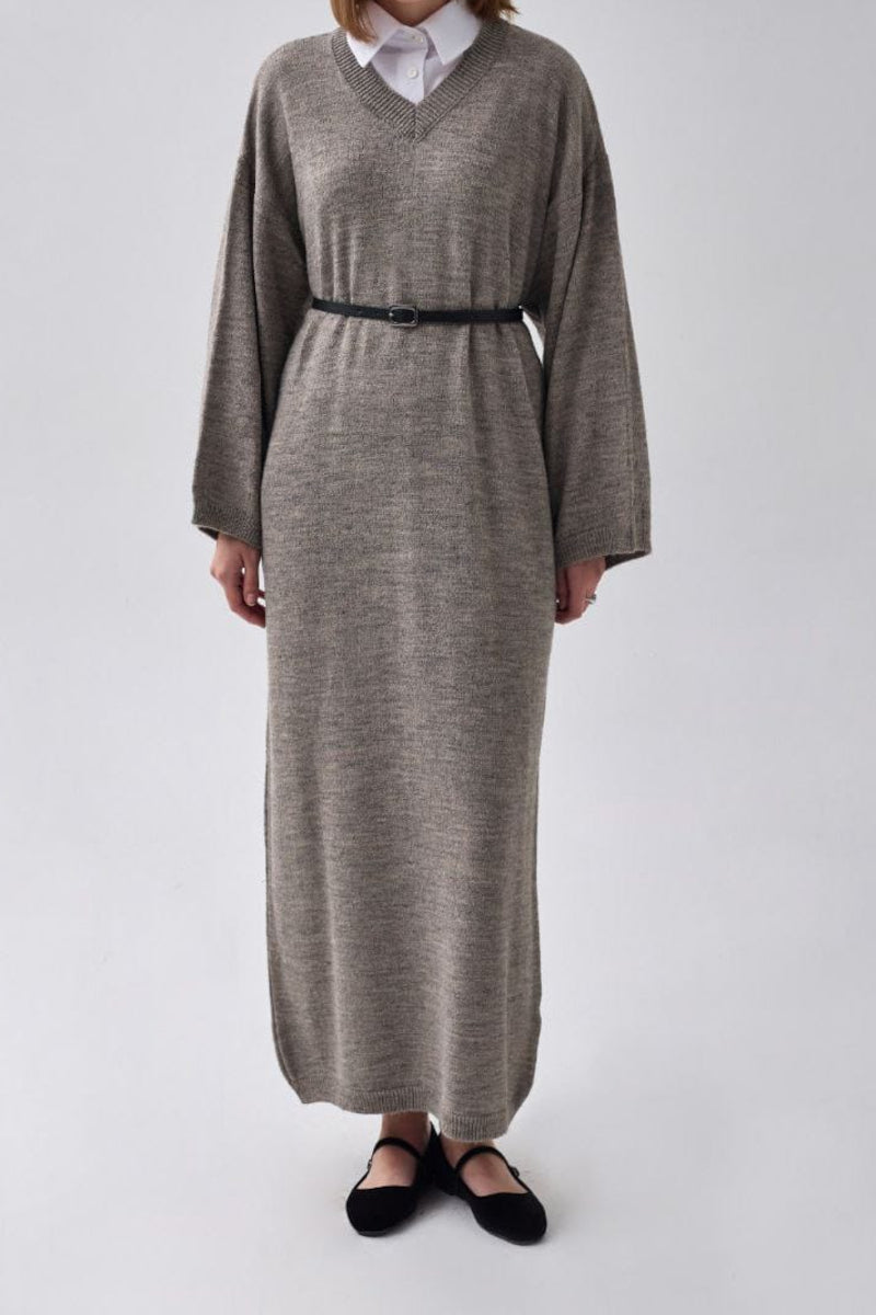 Vestido de punto con cuello en V Tierra