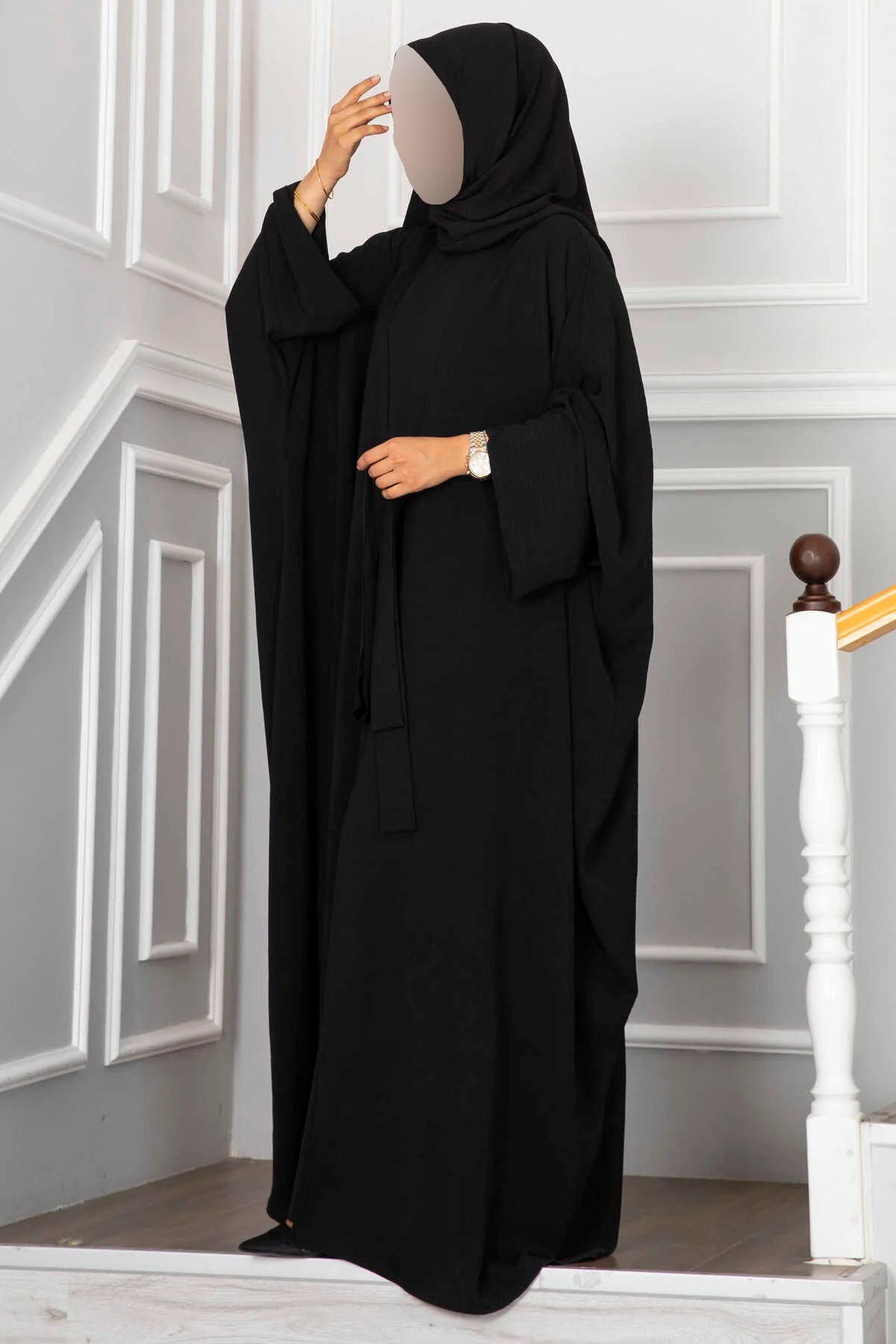 Conjunto de abaya con hiyab Leyli negro